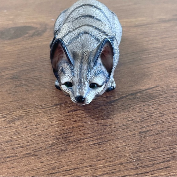 Vintage Harvey Knox Tabby Cat Figurine Ready to Pounce - Picture 2 of 7